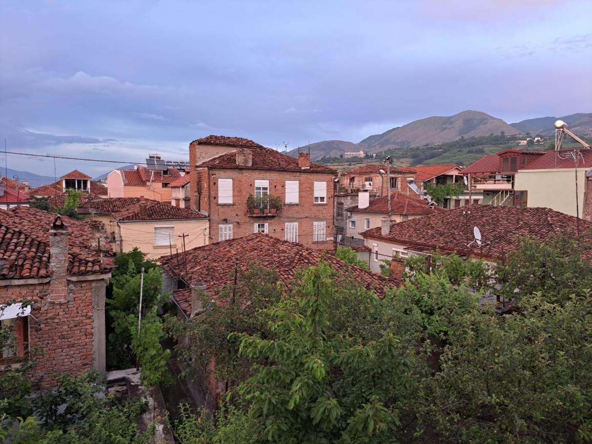Foleza Apartment Korce Exterior foto